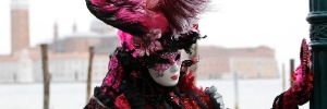 Veneza, Berlim... veja imagens do Carnaval ao redor do mundo (Foto: Stefano Rellandini/Reuters)