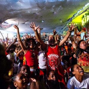 Mocidade Alegre faz festa na quadra da escola (Foto: )