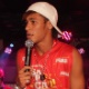 Neymar tem noite de estrela do pagode e canta "Fugidinha" na Sapucaí - Hélio Motta/UOL