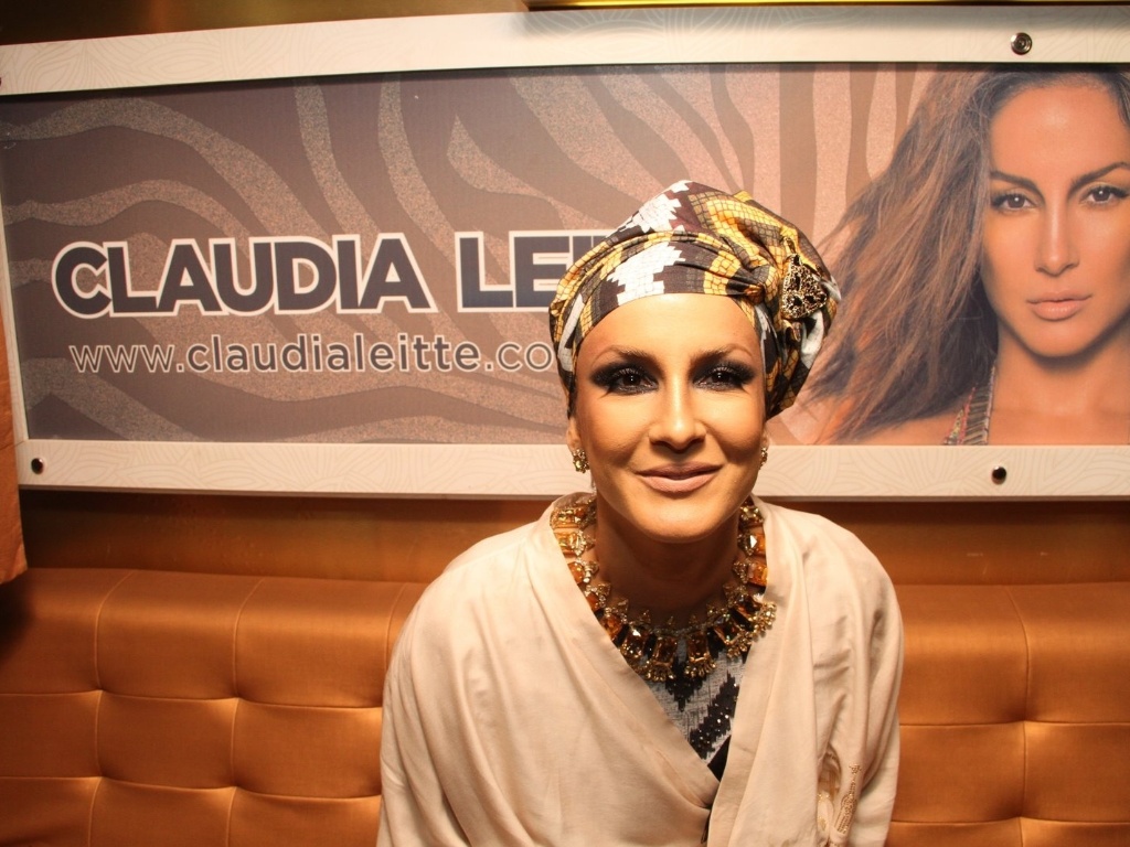 A cantora Claudia Leitte irá comandar o bloco Cocobambu nesta sexta-feira (17/2/12)