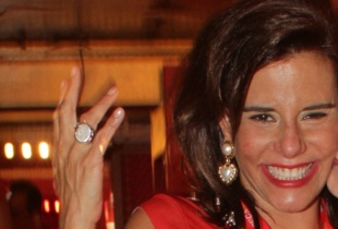 Invasor no Twitter de Narcisa lança bordão: "ai, que querosene!" (Foto: Hélio Motta/UOL)