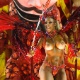Valesca Popozuda perde o top em desfile da Salgueiro na Marquês de Sapucaí, no Rio (20/2/12) - Marco Antonio Teixeira/UOL