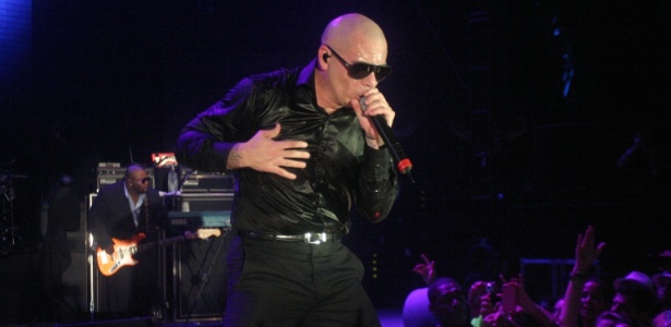 Pitbull passou pelo Brasil em fevereiro de 2012 com show em camarote em Salvador 